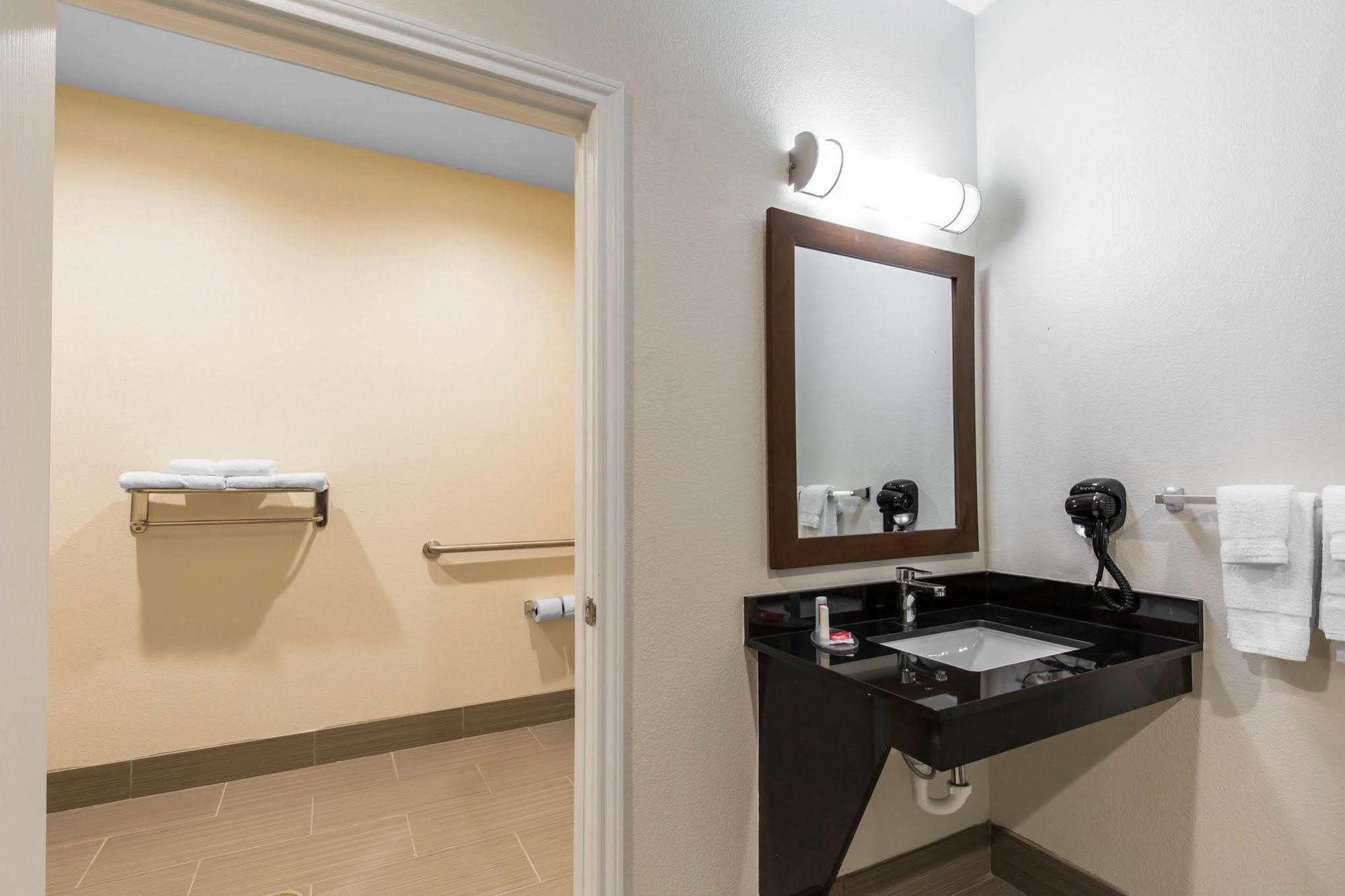 Scottish Inns & Suites Spring - Houston North Εξωτερικό φωτογραφία