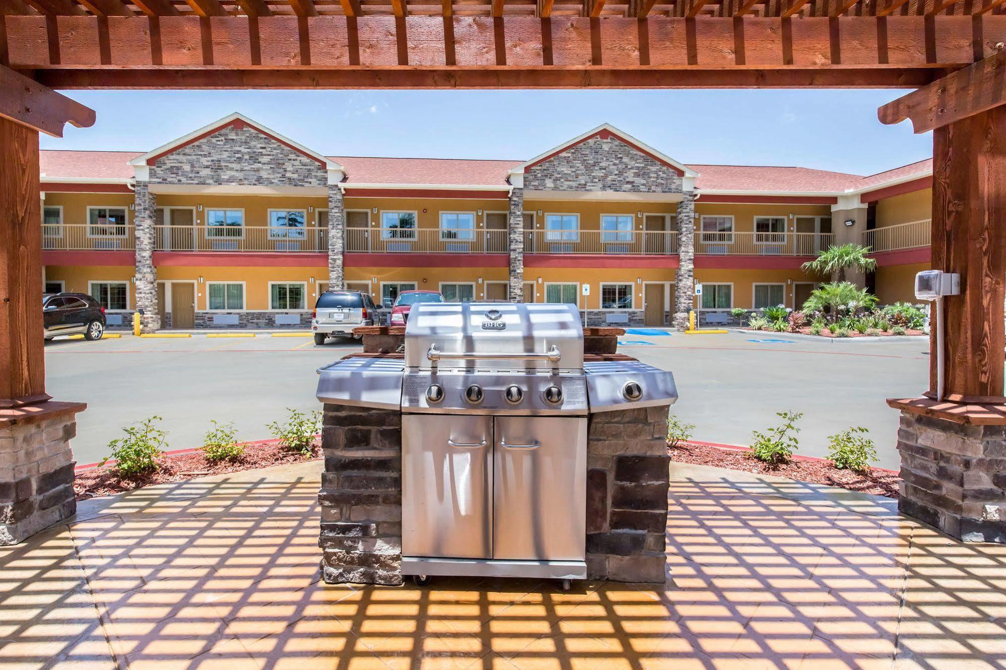 Scottish Inns & Suites Spring - Houston North Εξωτερικό φωτογραφία