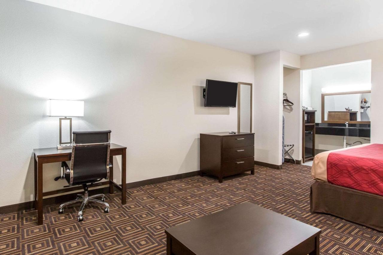 Scottish Inns & Suites Spring - Houston North Εξωτερικό φωτογραφία